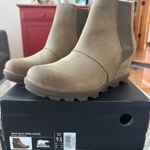 Sorel Tan Chelsea Boots